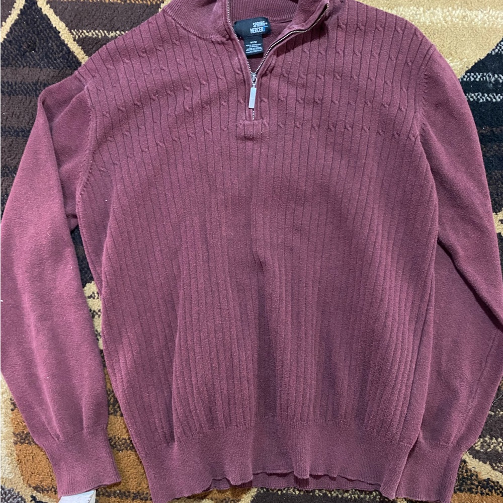 Spring + Mercer medium maroon zip up sweater